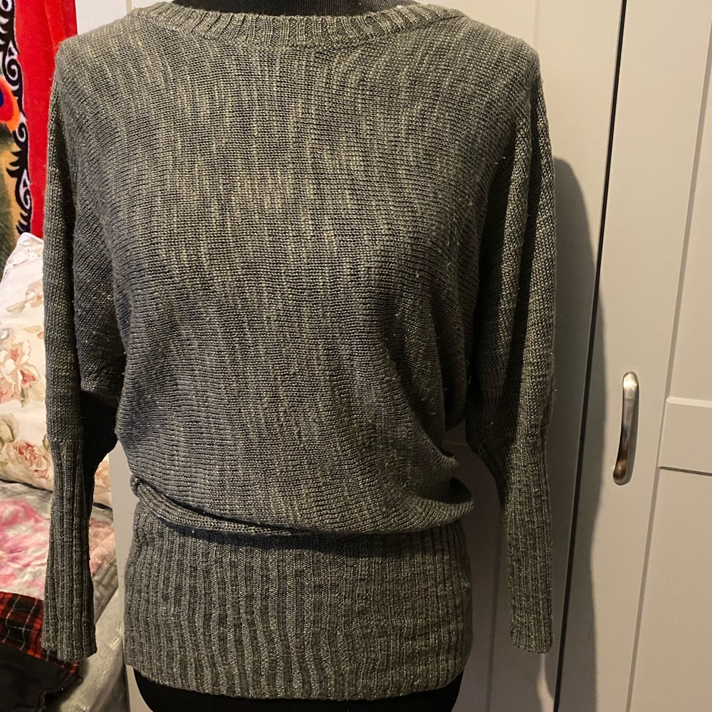 Sweater - Picture 4 of 6